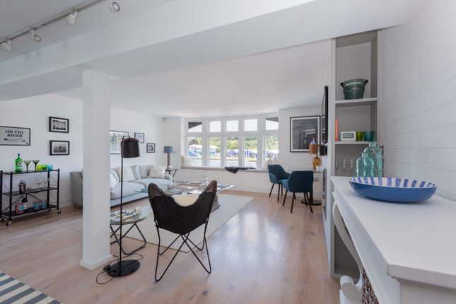24a, Thameside, Henley-On-Thames photo 3
