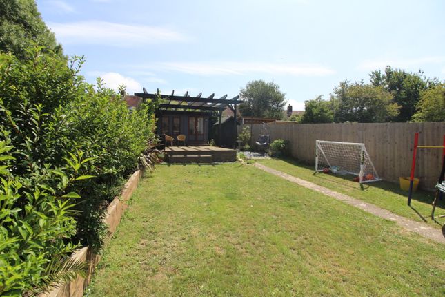 14, Stephens Road, Brighton photo 2