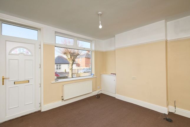 29, Leamoor Avenue, Somercotes photo 3