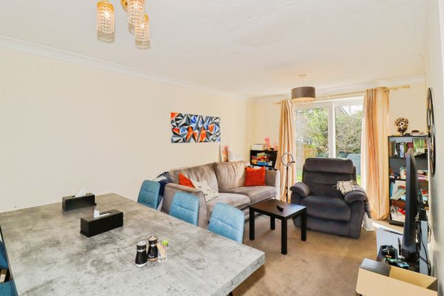 6, Mylford Close, Bury St. Edmunds photo 4