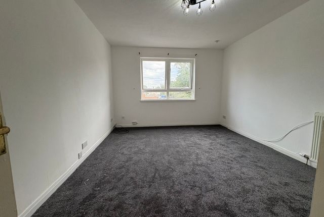 Paisley Road, Renfrew, PA4 8DA, Renfrew photo 3