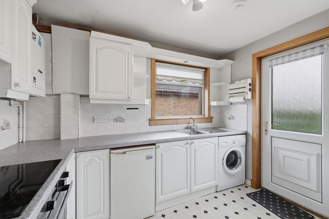 34 Belmont Avenue, Shieldhill, Falkirk photo 3