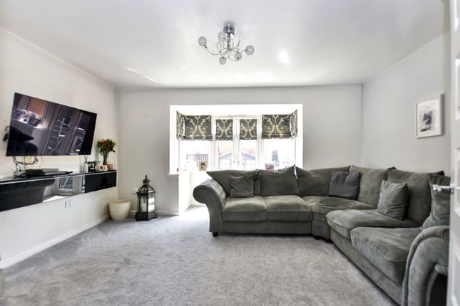 47, Springfield Road, Wakefield photo 4