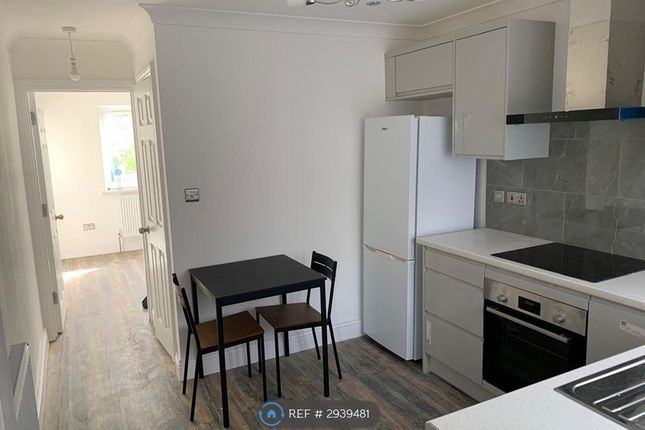Sheepcotes Road, Chadwell Heath, Romford photo 4