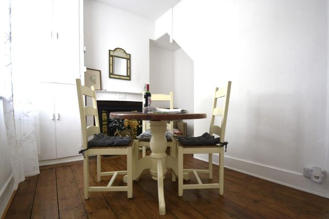 4, Nicholson Street, Newport photo 4