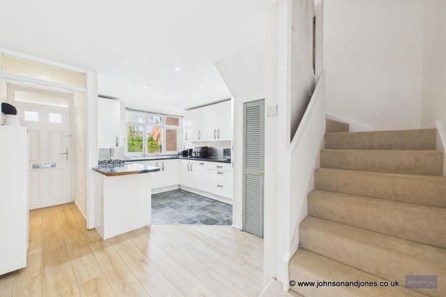 37, Galsworthy Road, Chertsey photo 4