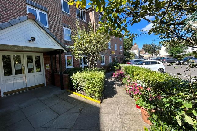 Balmoral Road, Westcliff-On-Sea photo 2