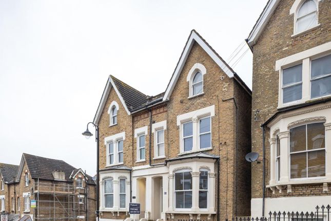 Flat for sale in Rockmount Road, London