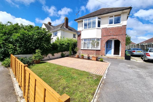 Thumbnail Flat for sale in Rossmore Road, Parkstone, Poole