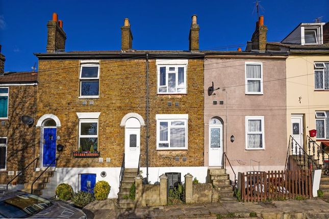 Thumbnail Terraced house to rent in Mount Pleasant, Chatham