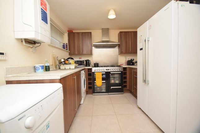 30, Aviation Avenue, Hatfield photo 4