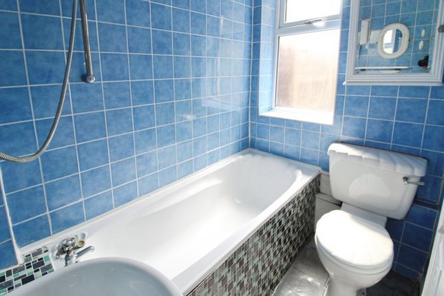 47, South Roundhay, Birmingham photo 4