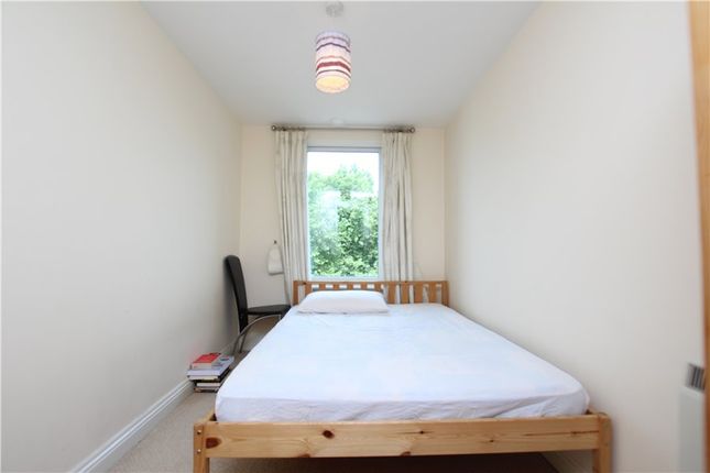 Squires Court, Bedminster photo 4