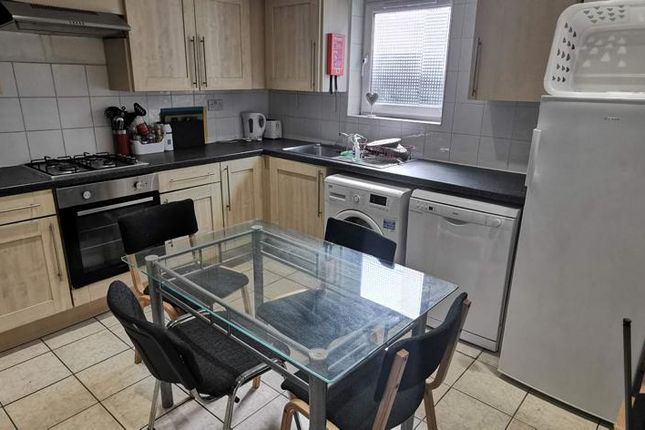 Royal Park Road, Leeds photo 5