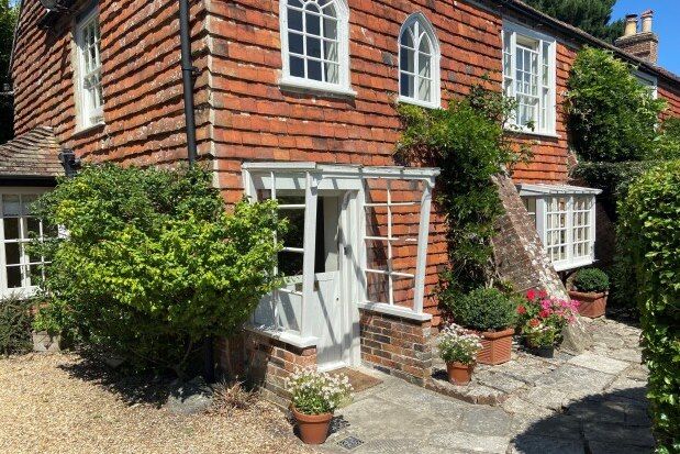 Cottage to rent in Kings Saltern Road, Lymington