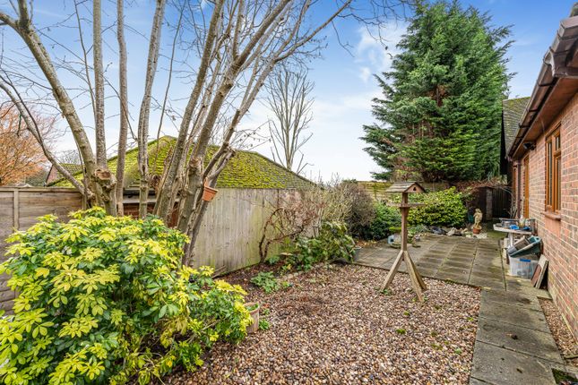 The Lodge, Grange Close, St. Albans photo 4