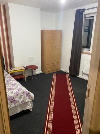 9, Norwich Walk, Edgware photo 5