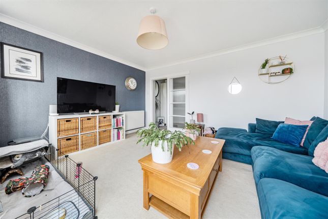 191, Portsmouth Road, Lee-On-The-Solent photo 4