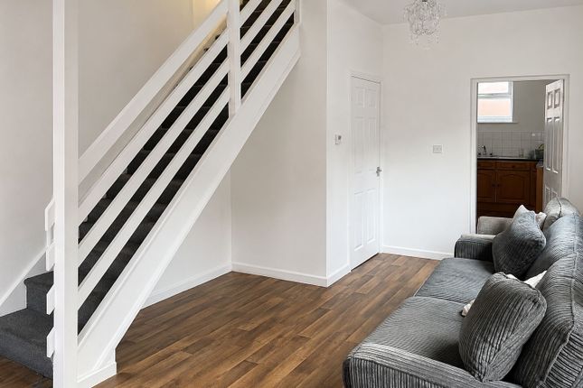 3 Queens Road, Loughborough photo 3