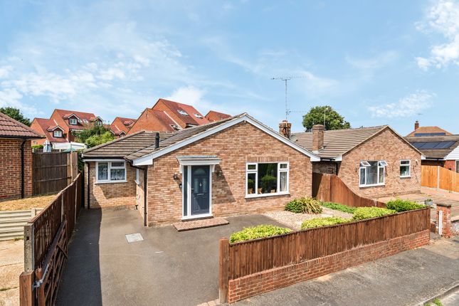 3-bed house on 3, Mayhurst Crescent, Woking, £550,000