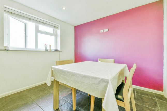 Flat for sale in Gauldie Way, Standon, Ware