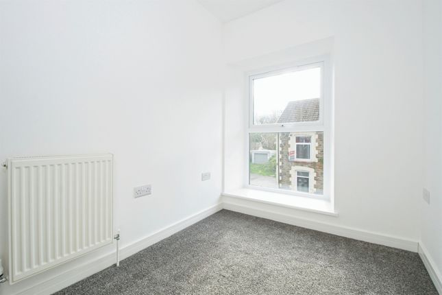 End terrace house for sale in Argyle Street, Porth