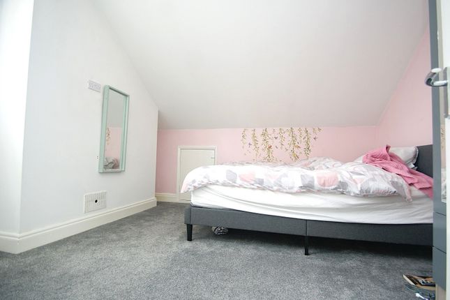 Flat 4, 15, Cliftonville Avenue, Margate photo 3
