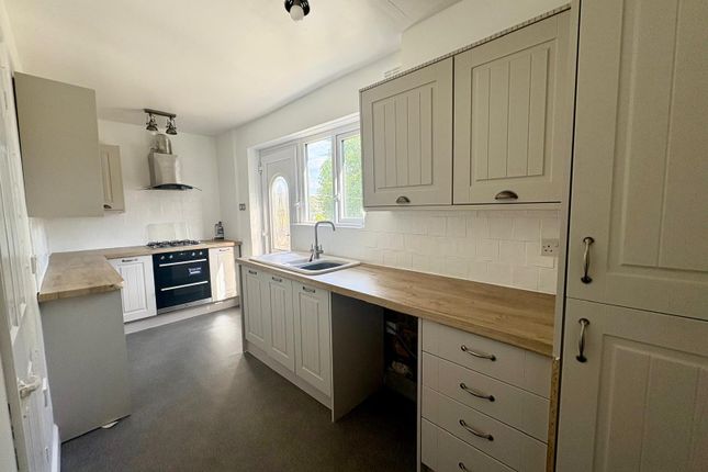 21, Prospect Grove, Shipley photo 2