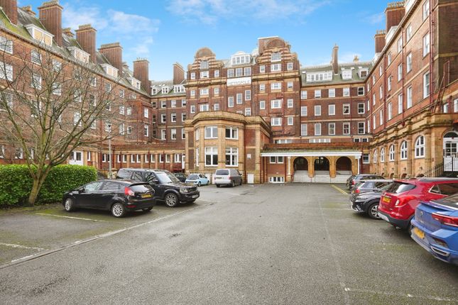 Flat 206/The Metropole,, The Leas, Folkestone photo 2