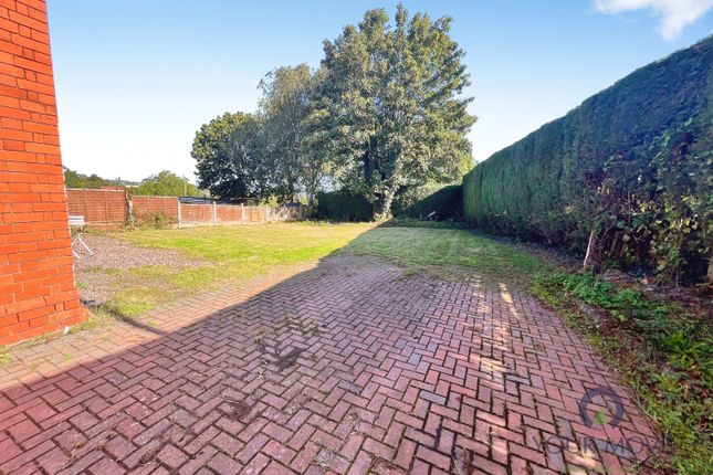 19, Claughton Road, West Midlands photo 4