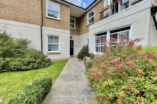 Flat 6 St Johns Court, ,, St Johns Road, St Leonards On Sea photo 2