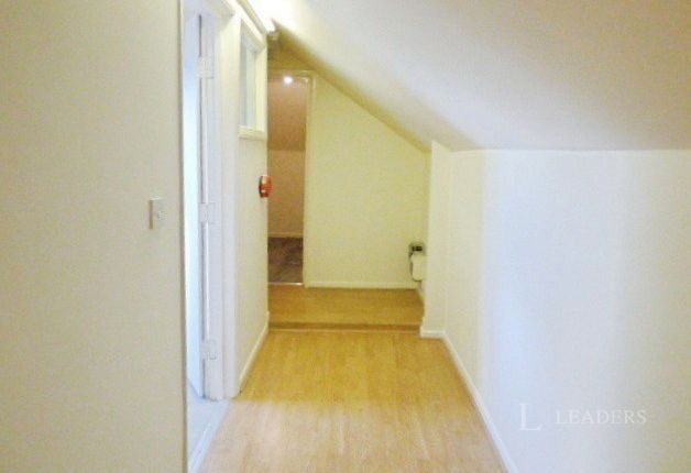 Room 7, 76, Allbrook, Eastleigh photo 2