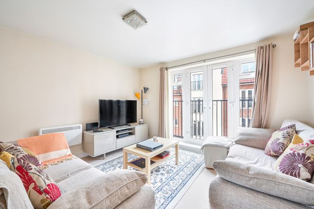 Flat 12, Assembly House, 1, Schoolgate Drive, Morden photo 2