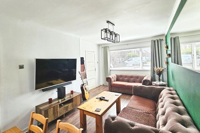 34, Melrose Avenue, Bedlington photo 5