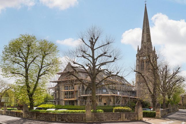Flat for sale in St. Stephens Court, The Avenue, Ealing, London