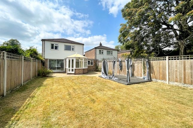 2 Sharston Crescent, Knutsford photo 4