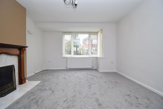 63, St Johns Mount, Wakefield photo 2