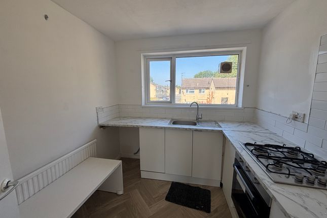 25, Huddersfield photo 2