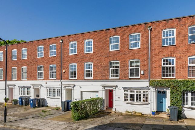 Thumbnail Town house for sale in Regal Close, London