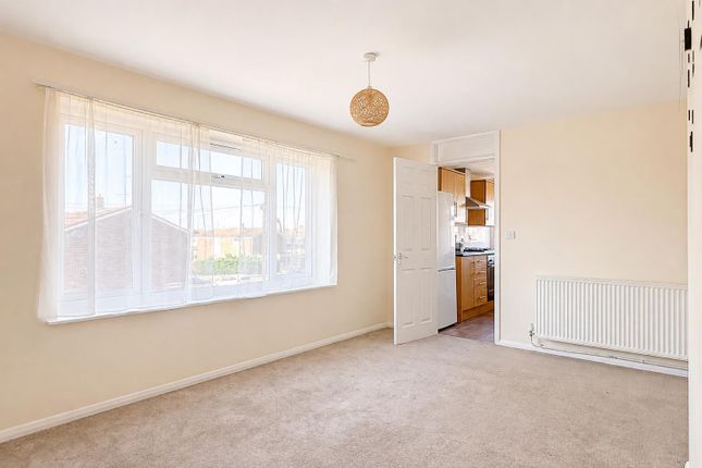 12, Tavistock Walk, Aylesbury photo 2