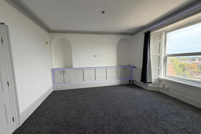 Flat 4, 1, Southfield Road, Paignton photo 3