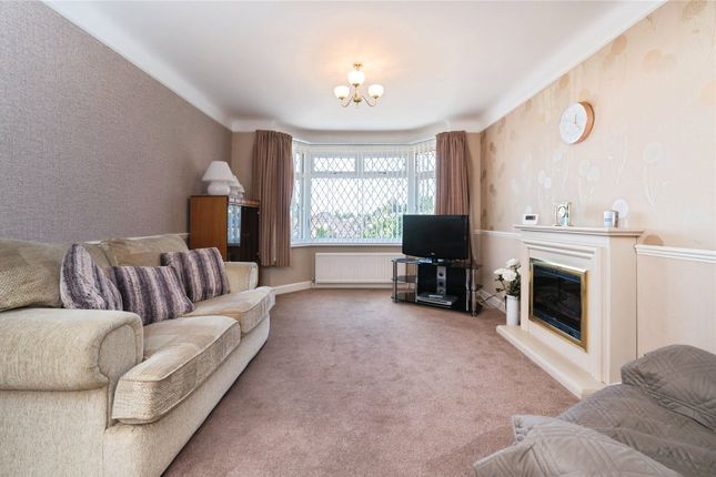 29, Solent Avenue, Hampshire photo 3