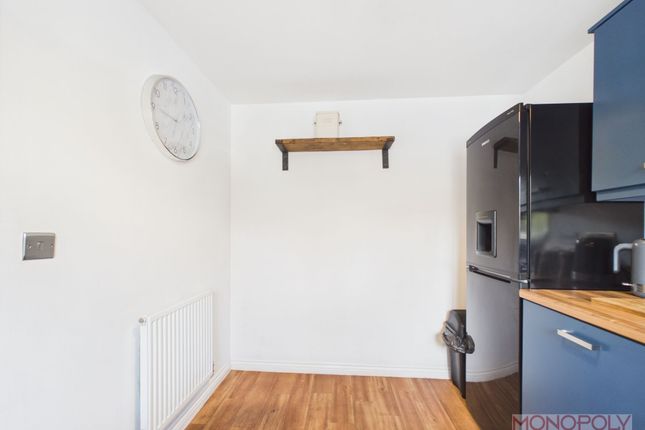 6 Clos Owain, Wrexham photo 3