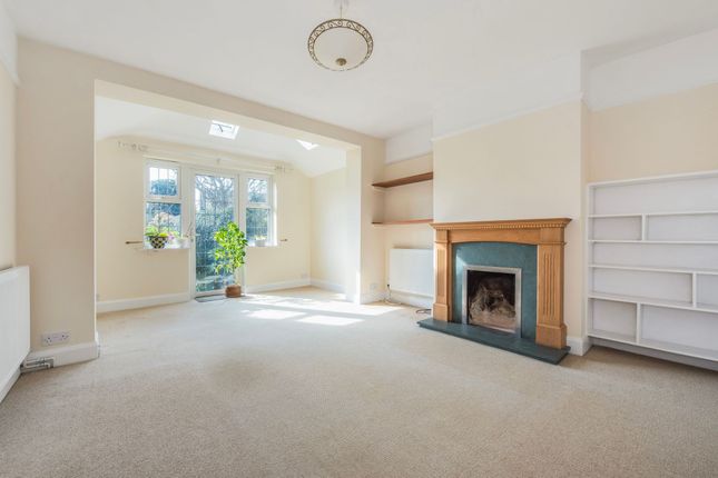 Kallia Walton Lane, Chichester photo 3
