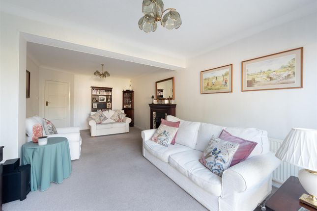 48, Sheringham Avenue, London photo 4