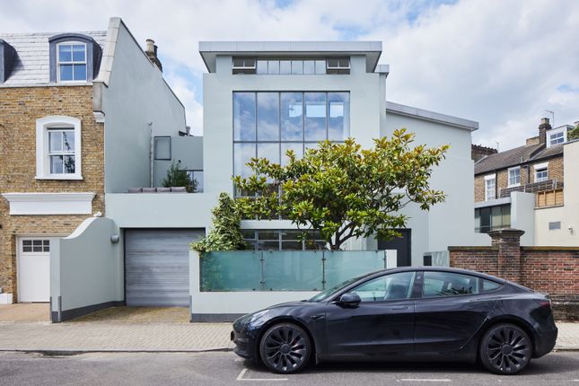 Thumbnail Semi-detached house for sale in The Glass House, Bellevue Road, London