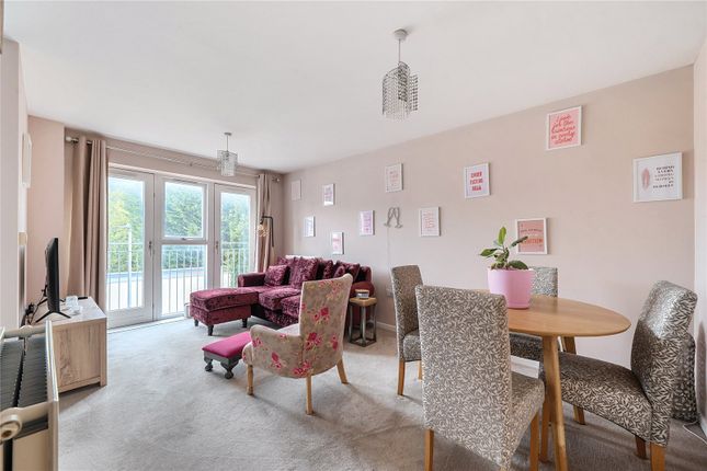 20 Wentworth Place,, London Road, Bracknell photo 2