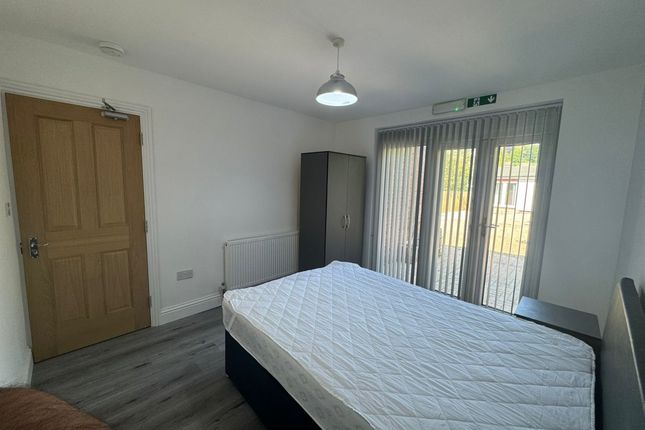 6, Hillview Road, High Wycombe photo 5