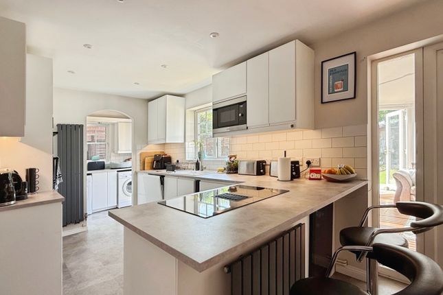 27, Willoughby Close, Westbury photo 4