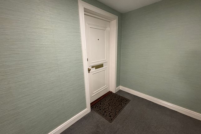 34/4 Cavalry Park Drive, Edinburgh photo 2